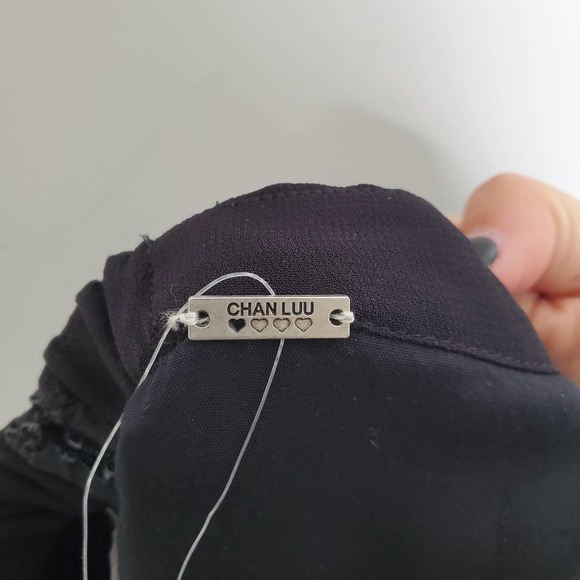 CHAN LUU Gabrielle Black Off The Shoulder Asymmetrical Dress Sz X-Small XS - Picture 6 of 8